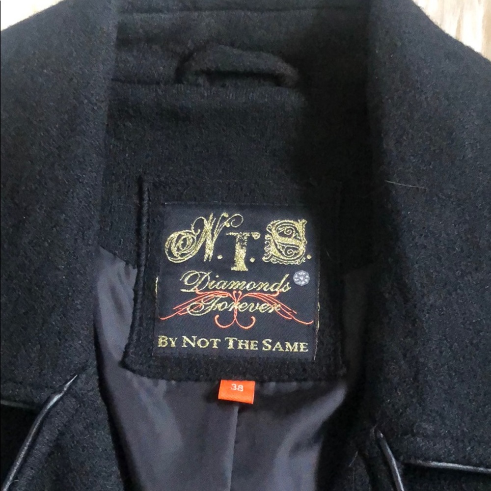 Ladies stylish jacket - Picture 4 of 9